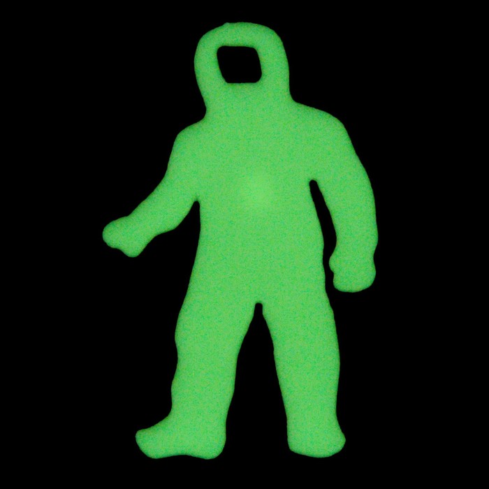 Наклейка светящаяся "Космонавт" 8 см