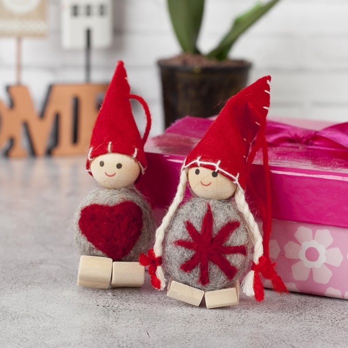 Игрушка - подвеска "Малыши" на ножках, МИКС