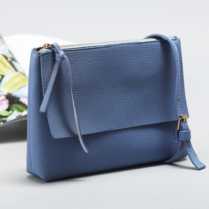 Сумка женская, отдел на молнии, наружный карман, регулируемый ремень, цвет голубой