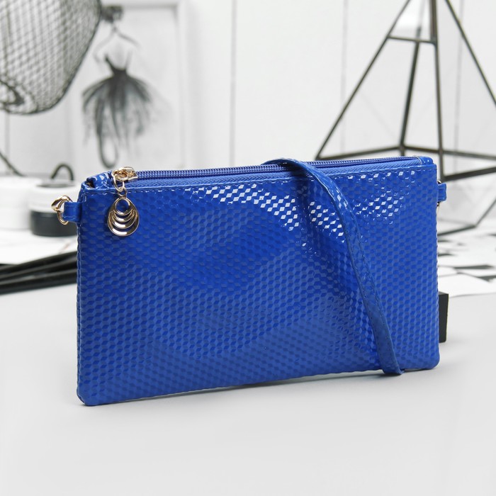 Клатч женский "Шик", отдел на молнии, длинный ремень, цвет синий