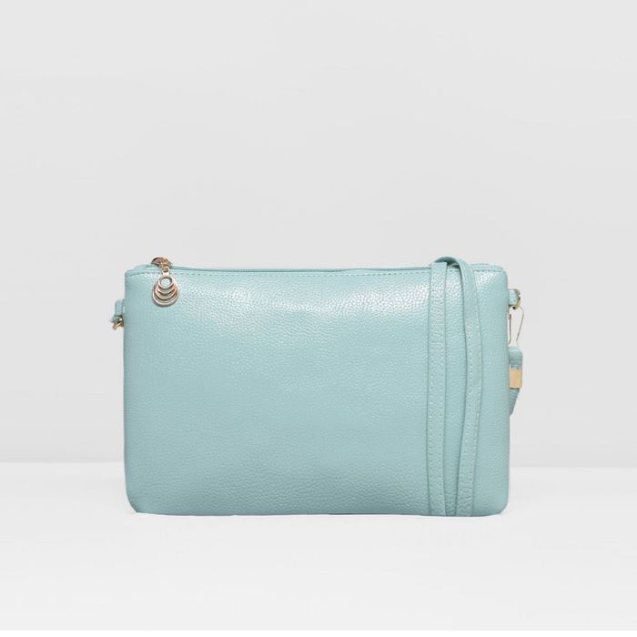 Клатч женский, отдел на молнии, длинный ремень, цвет мятный