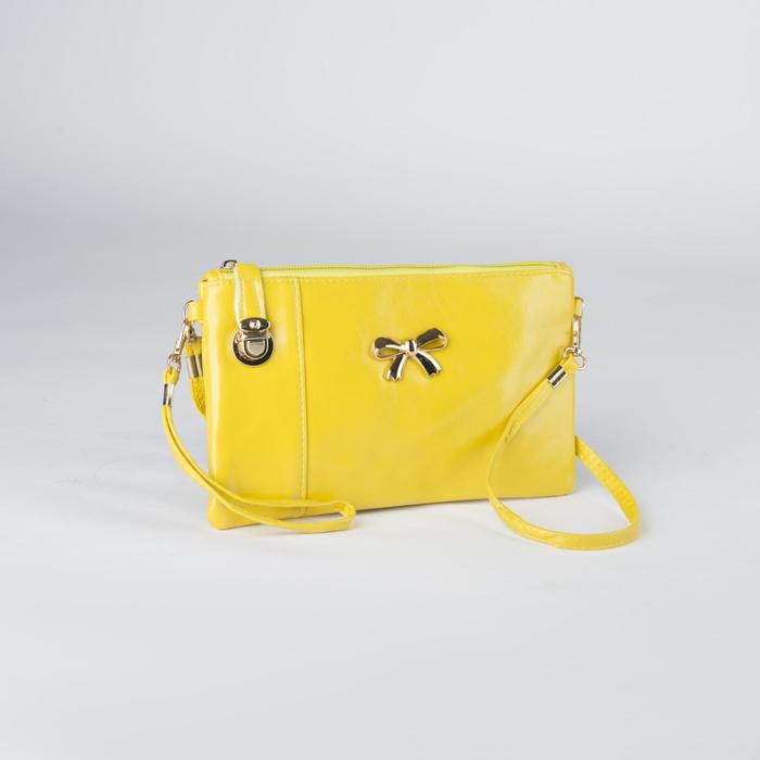 Клатч, 1 отдел с перегородкой, наружный карман, ручка, длинный ремень, цвет жёлтый