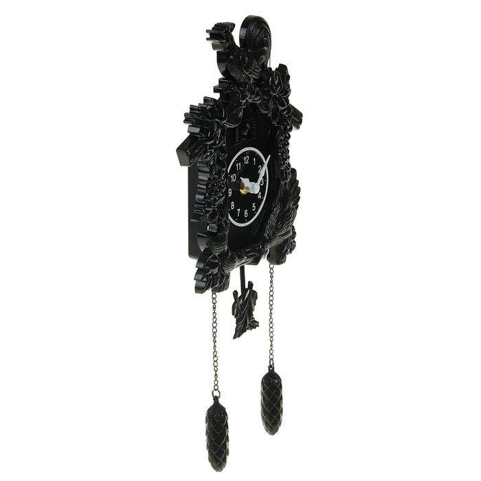 Часы настенные с петухом черные 17,5*22см