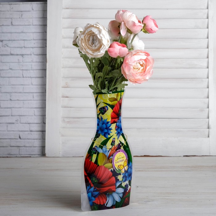 Пакет для цветов (ваза) с открыткой "Бабушке"