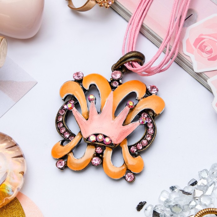 Кулон на шнурке 94 1/s