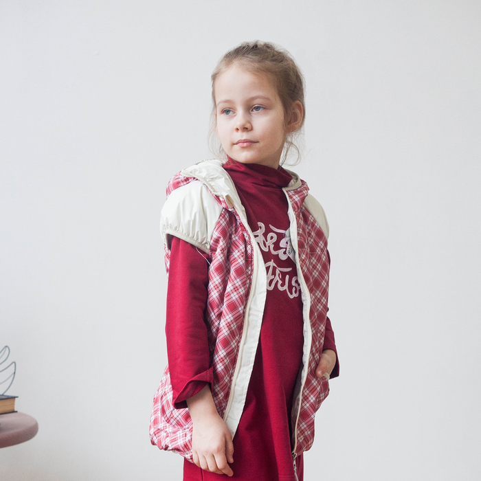 Жилет для девочки "АЛИРА", рост 116 см (60), цвет красная клетка/крем Ж21017-02