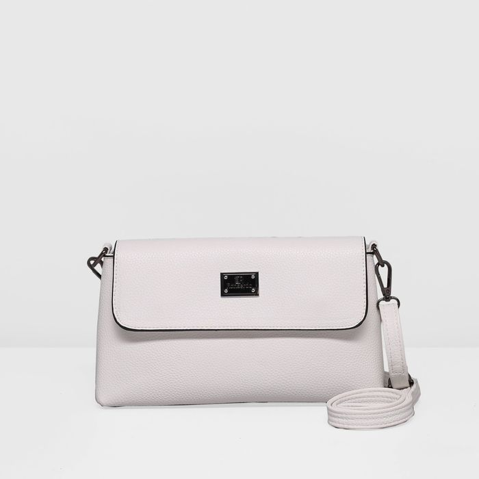 Сумка женская на молнии, 1 отдел с перегородкой, наружный карман, длинный ремень, цвет белый