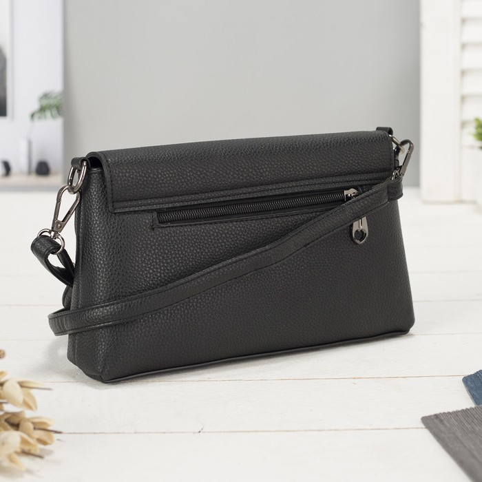 Сумка женская на молнии, 1 отдел с перегородкой, наружный карман, длинный ремень, цвет чёрный