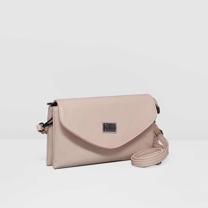 Клатч женский на молнии, 3 отдела, наружный карман, длинный ремень, цвет пудра