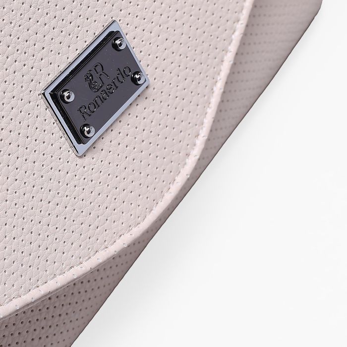 Клатч женский на молнии, 3 отдела, наружный карман, длинный ремень, цвет пудра