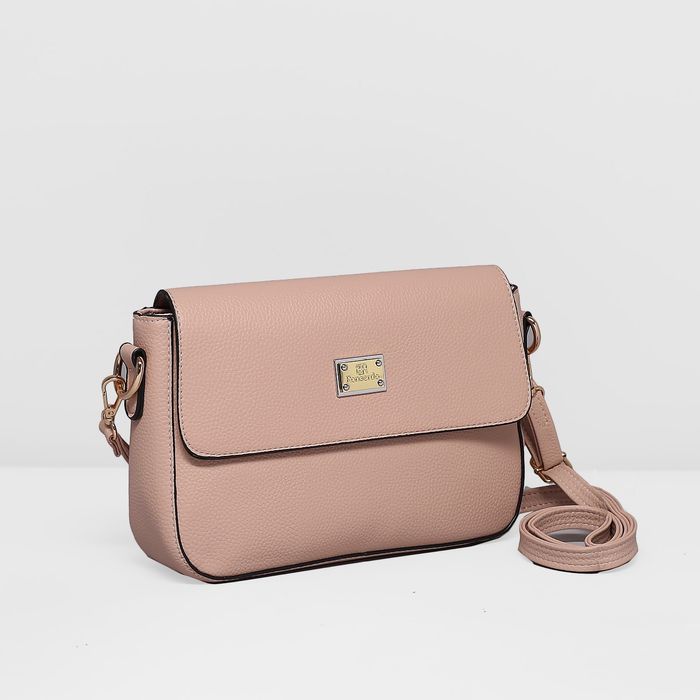 Сумка женская на молнии, 1 отдел с перегородкой, наружный карман, регулируемый ремень, цвет бежевый