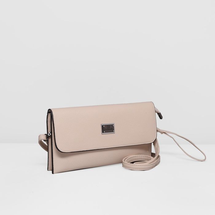 Клатч женский на молнии, 2 отдела, наружный карман, регулируемый ремень, цвет молочный