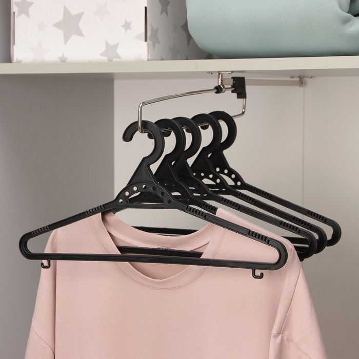 Набор вешалок-плечиков для одежды, размер 46-48, 5 шт, цвет чёрный цена и фото