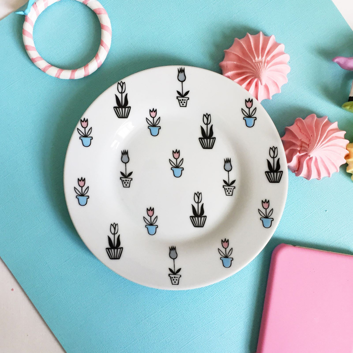 Тарелка 15,5 см "Тюльпаны", с бортами