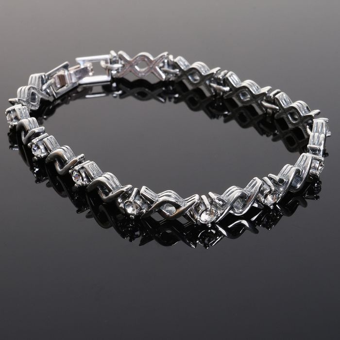 Браслет "Арианда", цвет белый в чернёном серебре