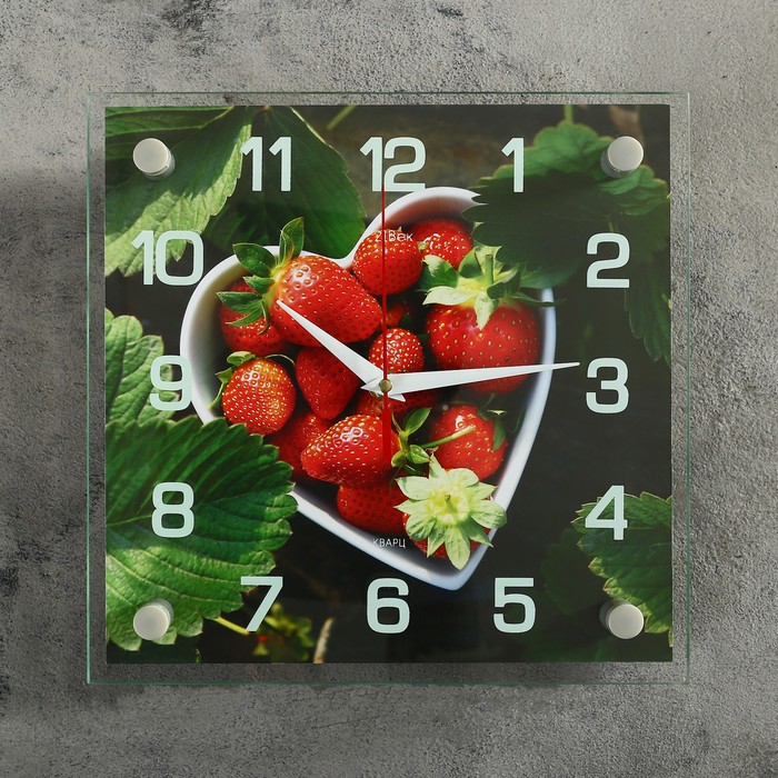 Часы настенные квадратные "Клубника", 25х25 см