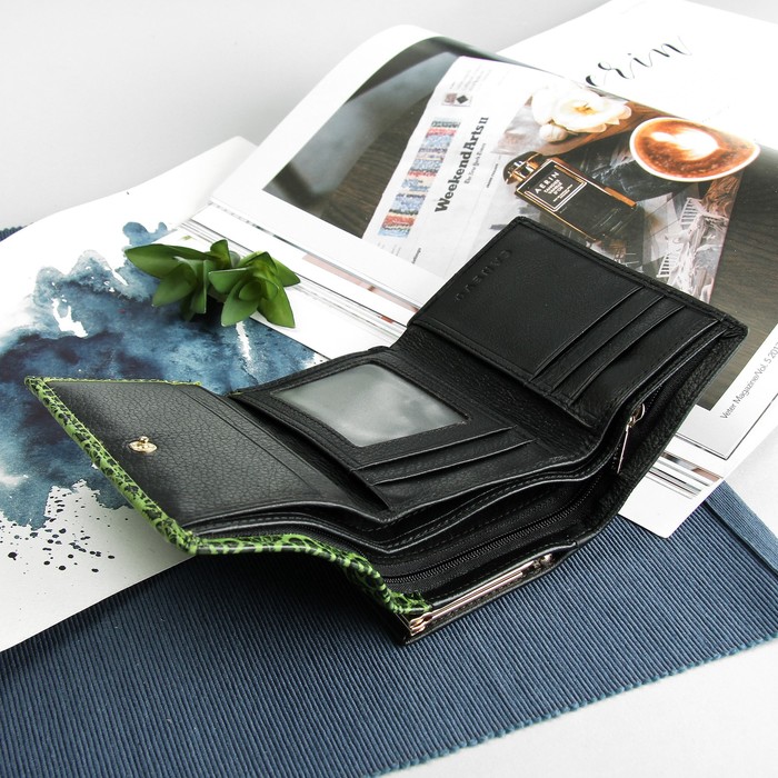 Кошелёк женский, 3 отдела, для карт, для монет, цвет зелёный