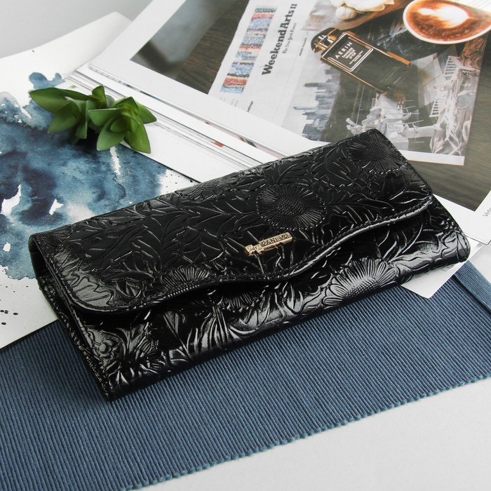 Кошелёк женский, 4 отдела, для монет, вкладыш для карт, наружный карман, цвет чёрный