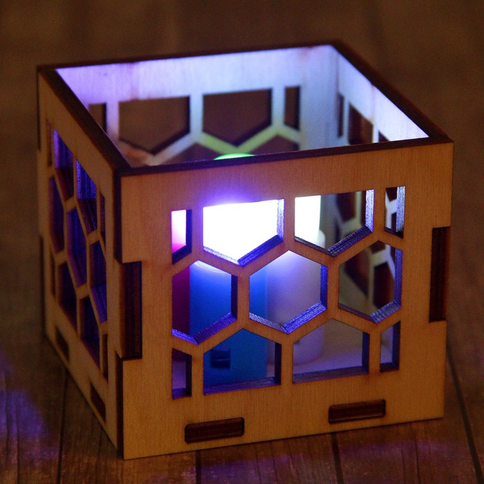 Подсвечник "Соты" 6х6х6см