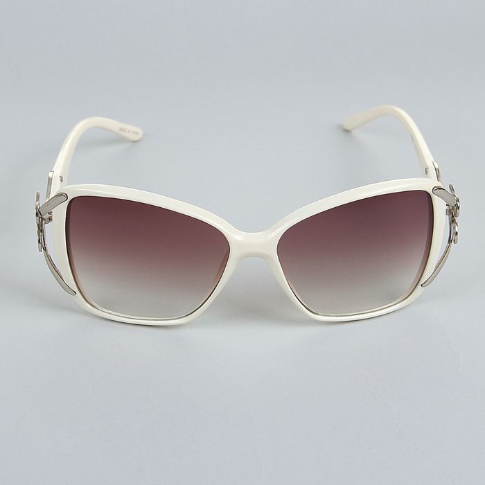 Очки солнцезащитные "Оверсайз", оправа белая, держатели дужек-вензель, линзы градиент
