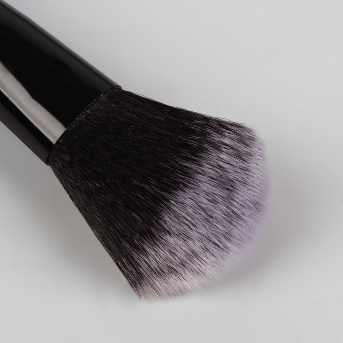 Кисть для макияжа/пудры и румян, со спонжем, скруглённая, двусторонняя, скошенная, цвет МИКС