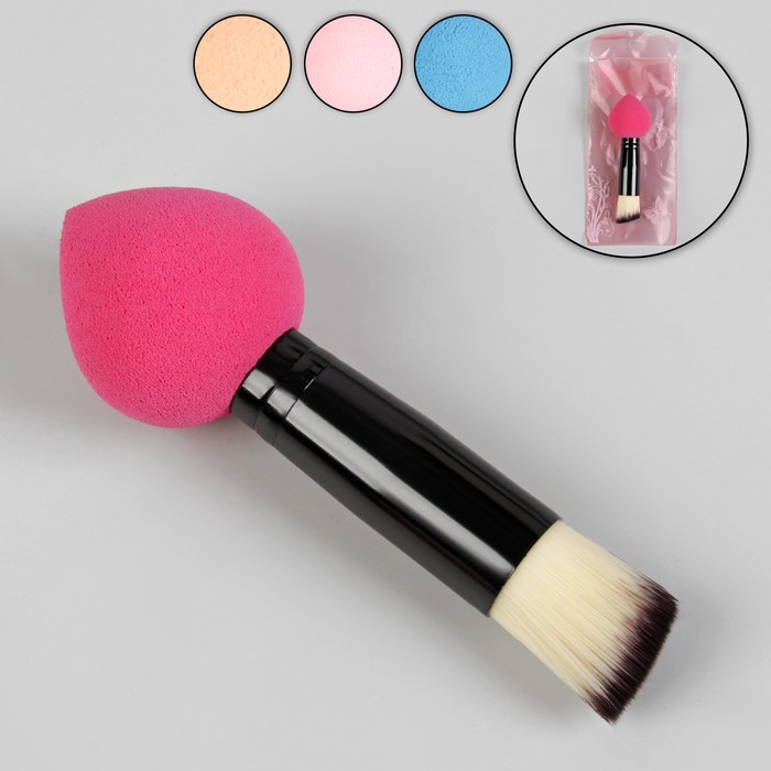 Кисть для макияжа/тонального крема, со спонжем, двусторонняя, скошенная, цвет МИКС