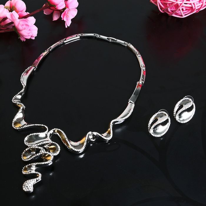 Набор 2 предмета: серьги, колье "Изгиб", цвет белый в серебре