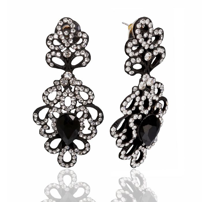 Серьги висячие со стразами "Шарм" капли, цвет чёрно-белый