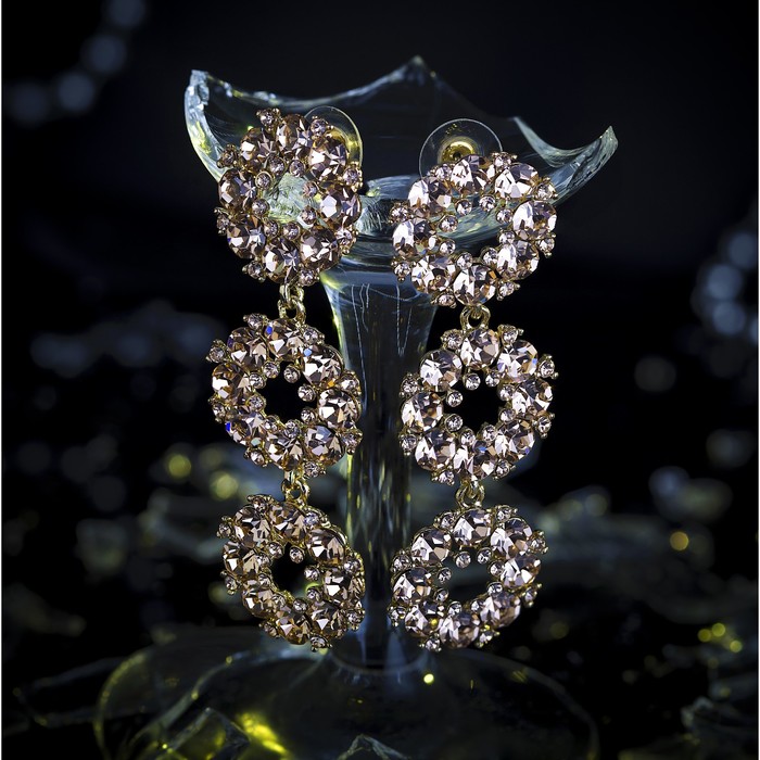 Серьги висячие со стразами "Круги" ажурные, цвет золото