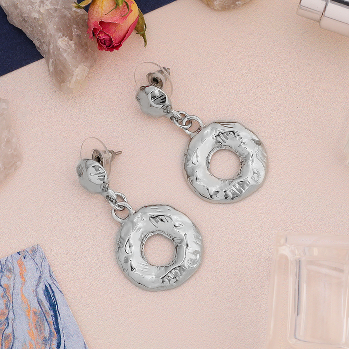 Серьги металл "Круг" рельефный, цвет серебро