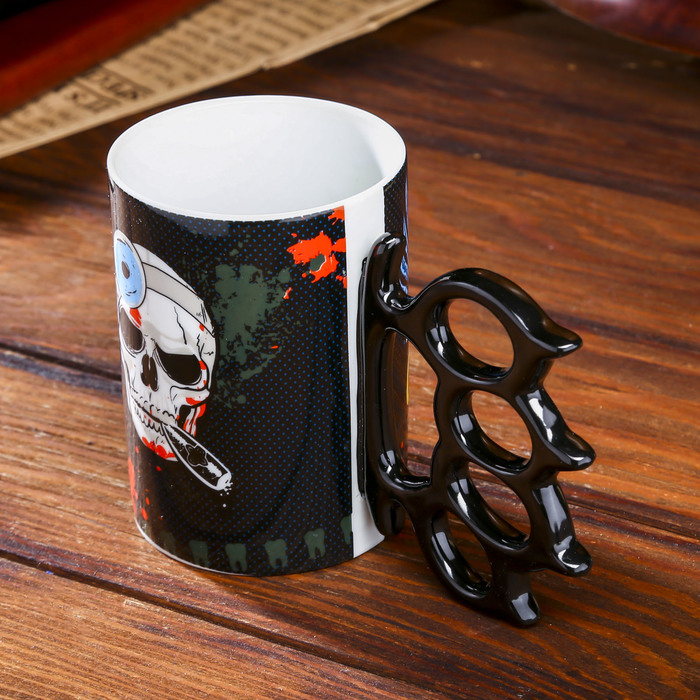 Кружка керамика кастет "Дантист со стажем" 320 мл