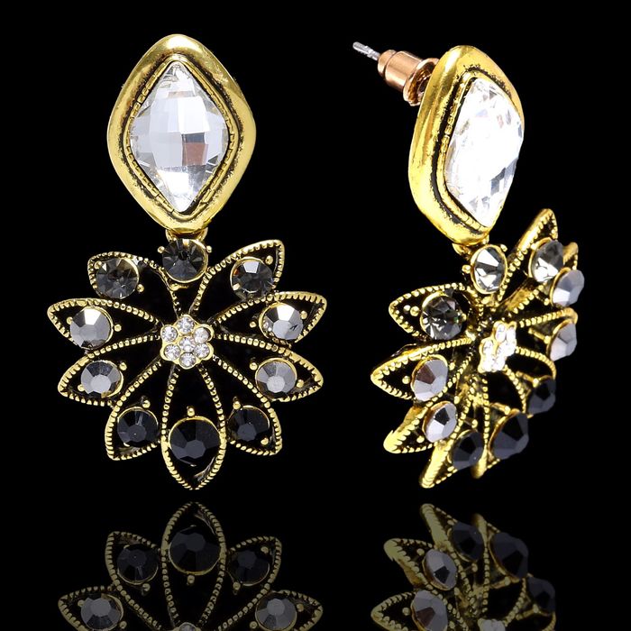 Серьги со стразами "Цветок" элегантный, цвет серо-чёрный в чернёном золоте