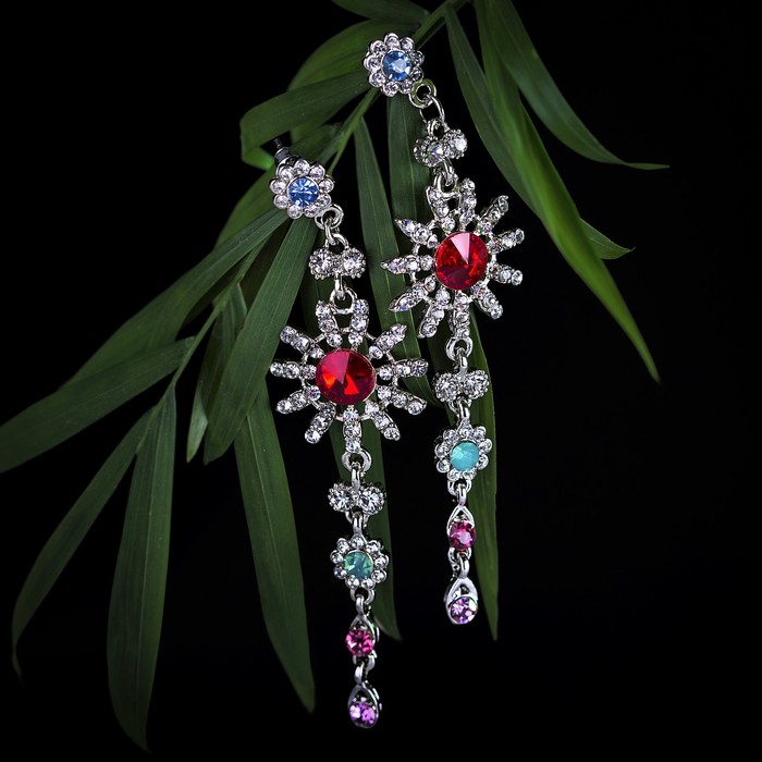 Серьги висячие со стразами "Солнце", цветные в серебре