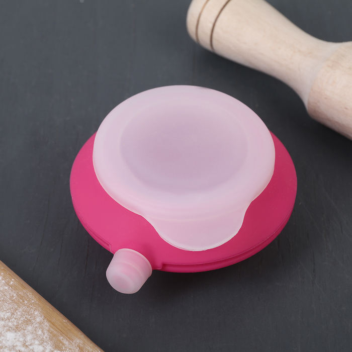 Набор кондитерский для айсинга, 9 предметов: 4 трафарета, коврик, кондитерский мешок, 3 насадки