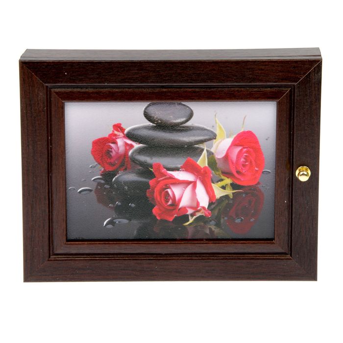 Ключница "Розы" венге 19х24 см