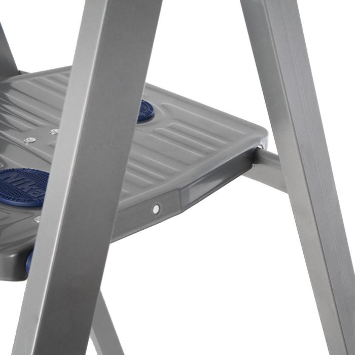 Стремянка комбинированная Nika СКА6, высота до рабочей площадки 1280 мм, 6 ступеней