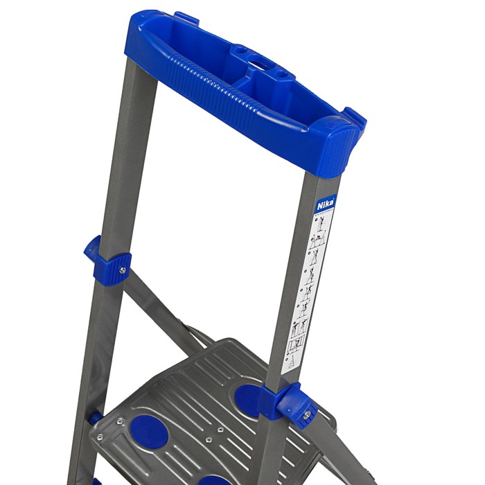 Стремянка комбинированная Nika СКА3, высота до рабочей площадки 620 мм, 3 ступени