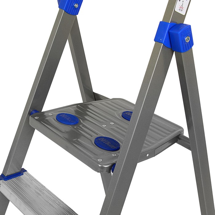 Стремянка комбинированная Nika СКА4, высота до рабочей площадки 840 мм, 4 ступени