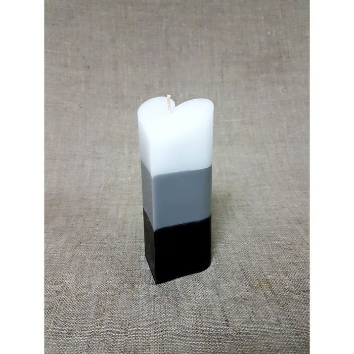 Свеча "Ручная работа" пирамида "Сердце" 68*150 полоска черная