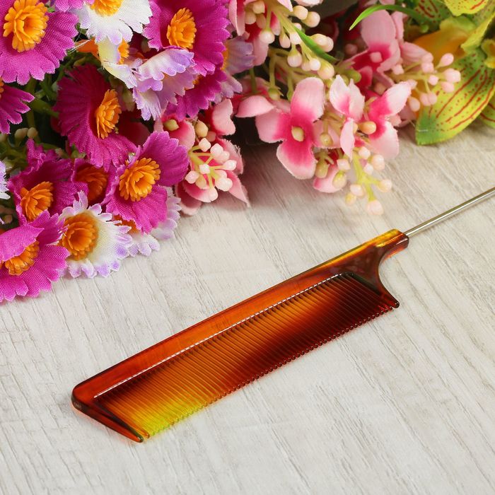Расчёска с хвостиком, цвет янтарный