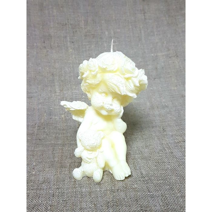 Свеча "Ручная работа" "Ангел с медвежонком" 13*8 сливочный