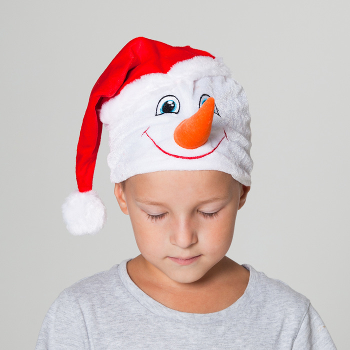 Шапка "Снеговик" в красном колпаке, обхват головы 53-55 см