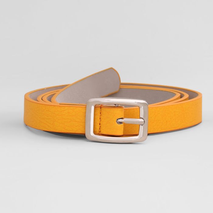Ремень женский, матовый, пряжка серебро, ширина - 2 см, цвет жёлтый