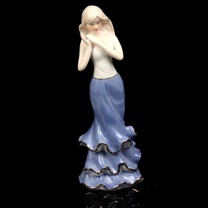 Сувенир керамика "Девушка в юбке с воланами" 24х8,5х7 см