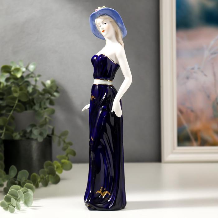 Сувенир керамика "Девушка в шляпке с цветами в синем платье" 30х8,5х6 см
