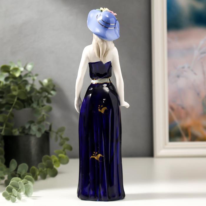 Сувенир керамика "Девушка в шляпке с цветами в синем платье" 30х8,5х6 см