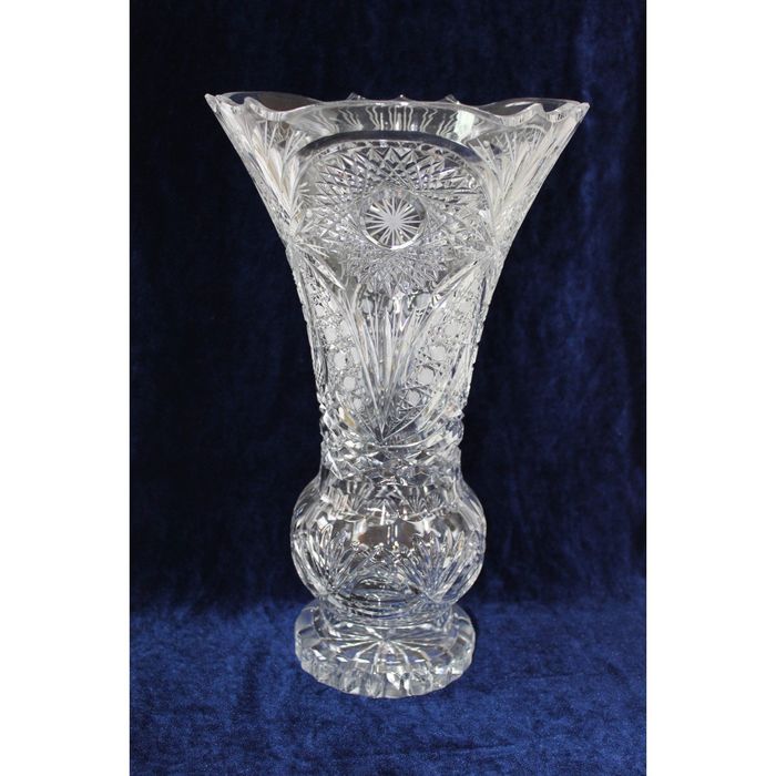 Ваза хрустальная "Тюльпан"