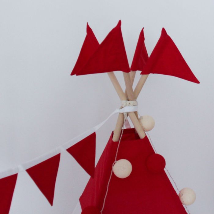 Вигвам для детей с окном, карманом и флажками, красный, 110x110x160 см