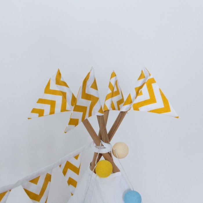 Вигвам для детей с окном, карманом и флажками,жёлтый зигзаг, 110x110x160 см