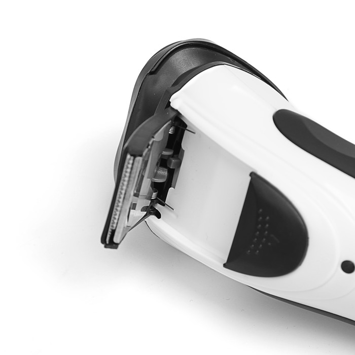 Электробритва Centek CT-2157, 3 Вт, роторная, встроенный триммер, бело-черная